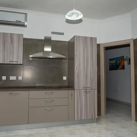 Sea-view 2 Bedroom -sleeps 6 شقة مارساسكالا