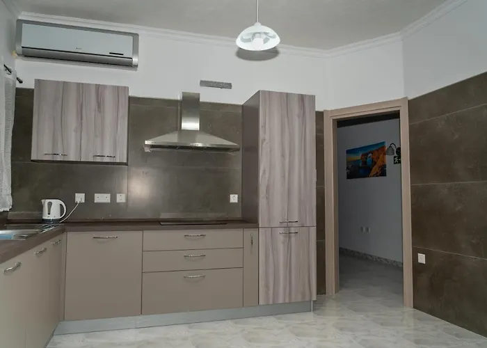 Sea-view 2 Bedroom -sleeps 6 Appartement Marsaskala